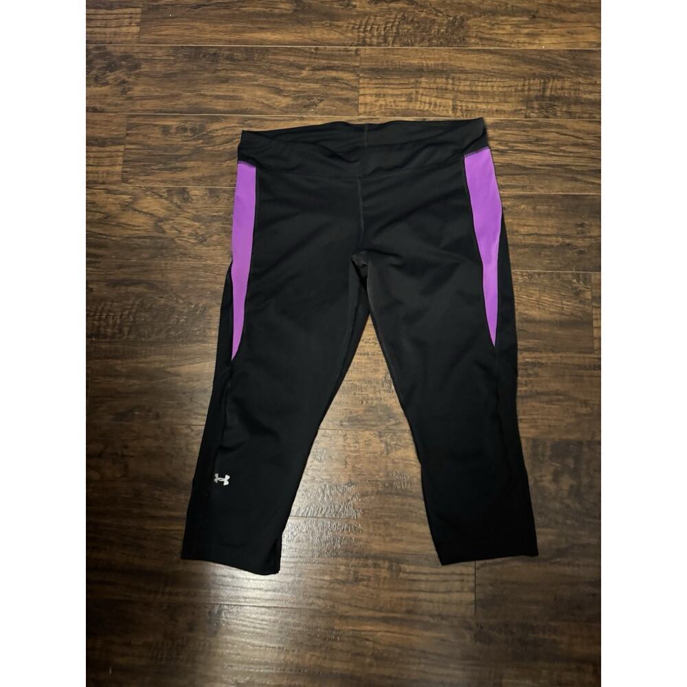 Under Armour Womenβs Heat Gear Fitted Capri Athletic Legging Size Large
